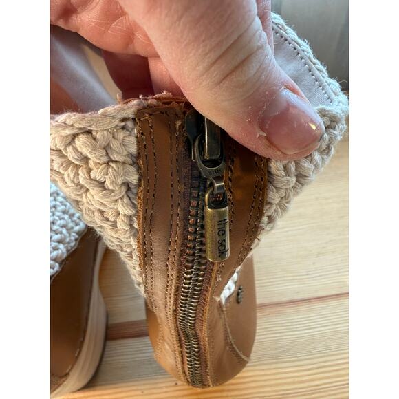 The Sak Leather Crochet Clog Boots Brown Knit Wood Heel Size 7 - Picture 6 of 8